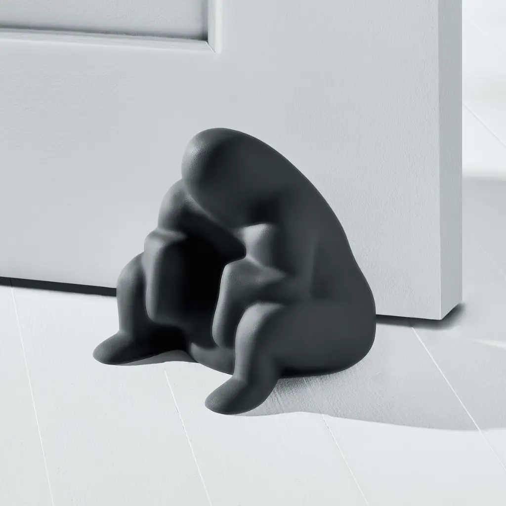Alessi-Dede-Tuerstopper-schwarz-Situation.webp