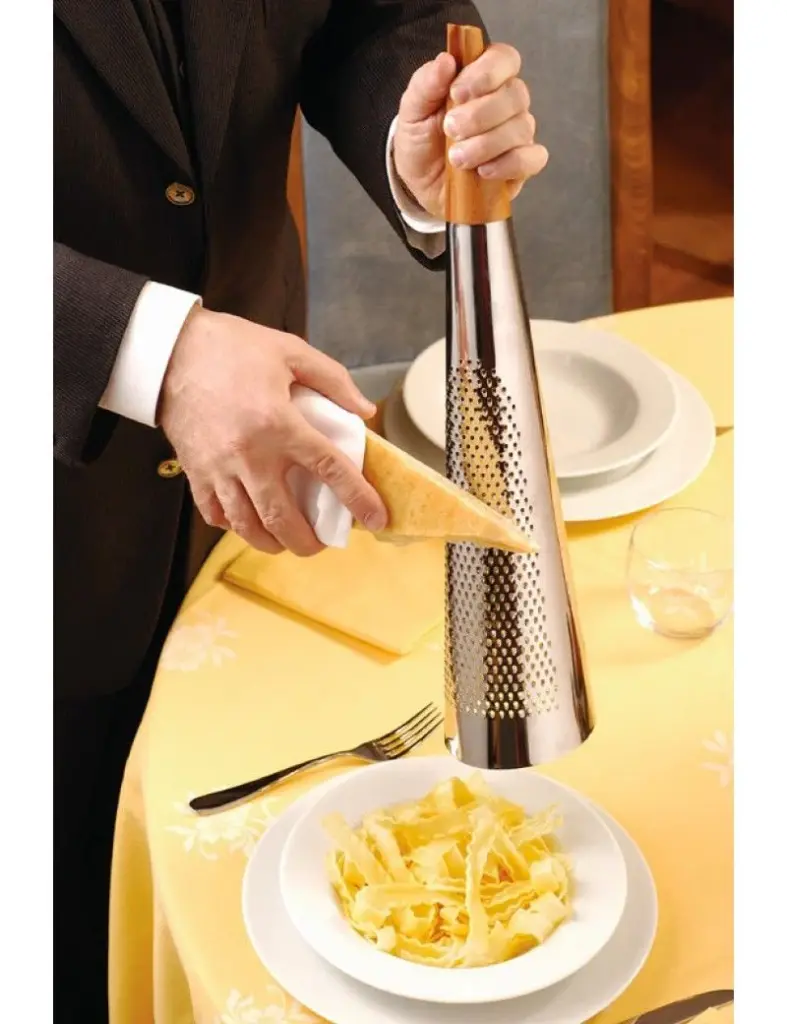alessi-todo-giant-grater-by-richard-sapper-_5B2_5D-5584-p_1024x.webp