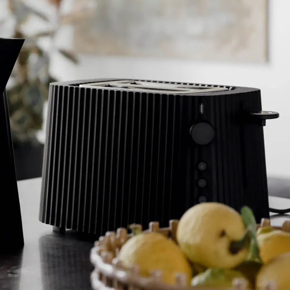 ALESSI-Plisse-Toaster-Black.webp