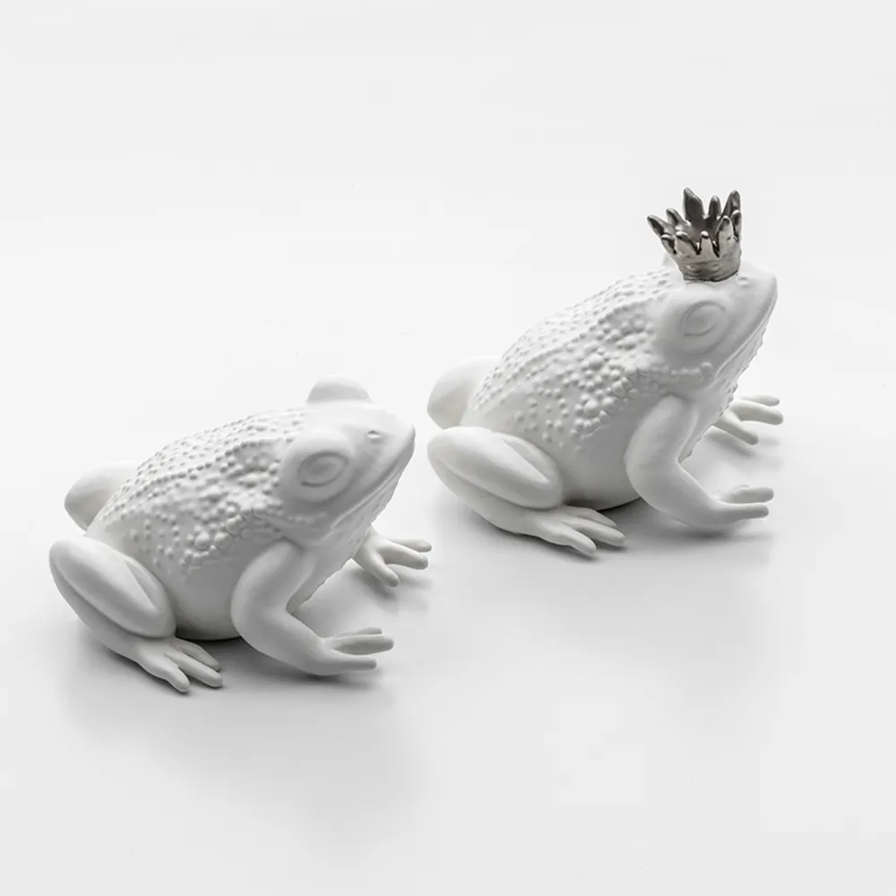 [Q495/3] Rana Queen / Blanca